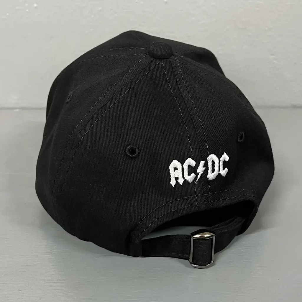 ac-dc-back-in-black-3d-white-cap-back-2048-2048-63557b85-1dfe-11ed-8dd5-64eeb7036dfe-jpg-33727-jpg-53100-1920x1920.webp