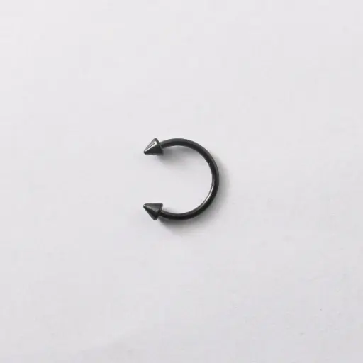 [11325] Пірсинг підкова з шипами септум 16 G чорний