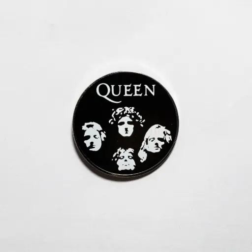 [12037] Пін Queen